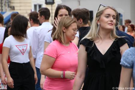 Po dveh letih Kamnik danes v znamenju maturantske četvorke (26)